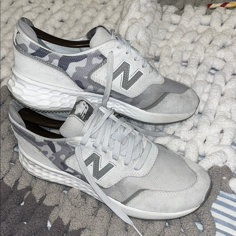 New Balance Men's Light Gray Suede & Mesh Sneakers with Camouflage Accent